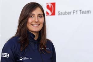 Pembalap Cantik asal Kolombia Ini Gabung Tim F1